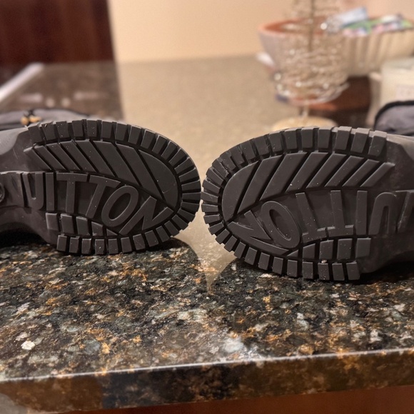 Louis Vuitton The Ruby flat half boot - Picture 3 of 6